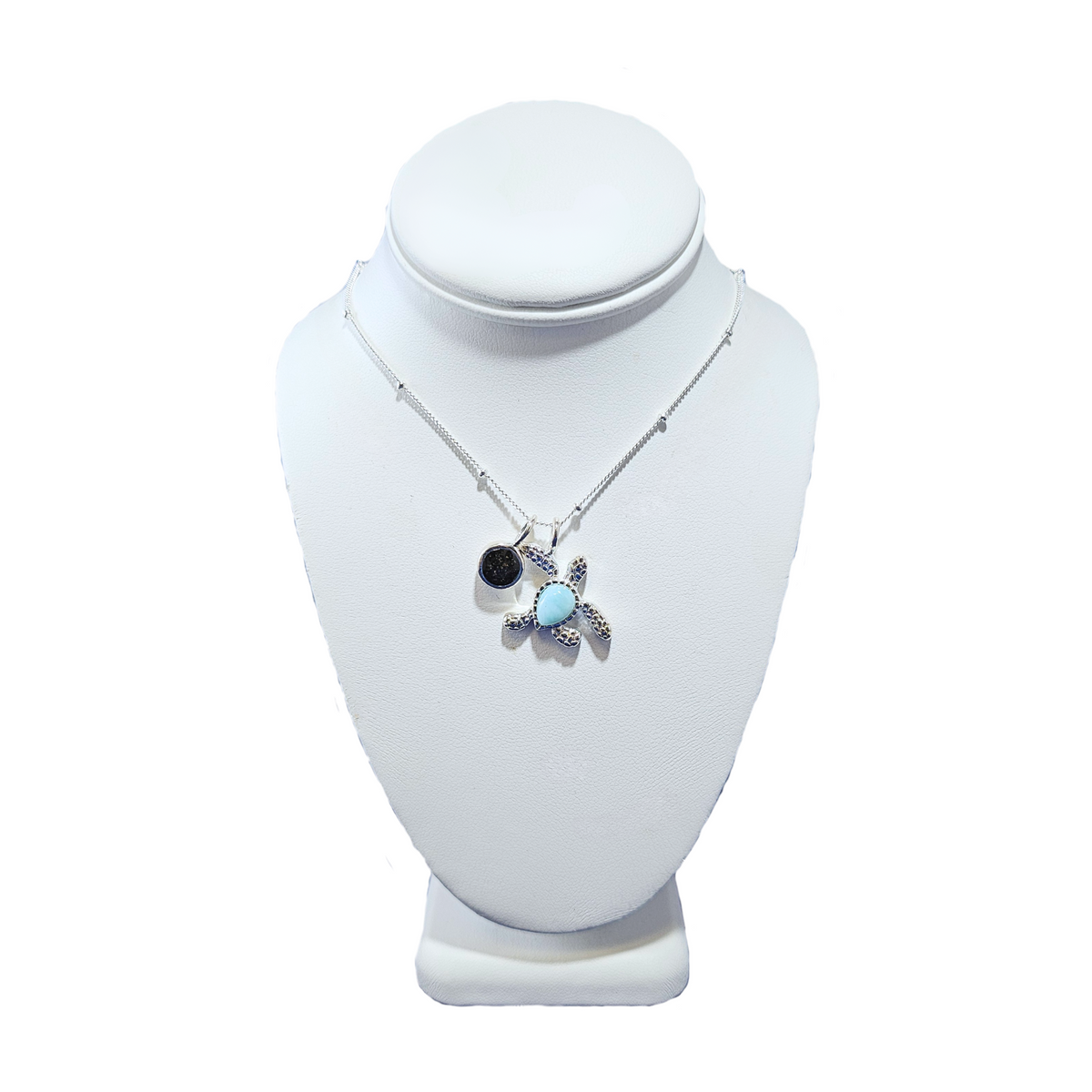 Les Moutons Noirs Gavella Beach Necklace main image 1